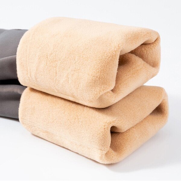 SnugLegs™ For Perfect Legs in the Coldest Seasons